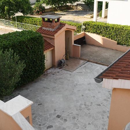 סרימה Apartmani Nedoklan מראה חיצוני תמונה