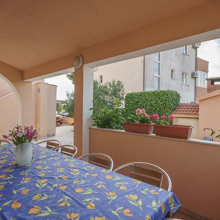 סרימה Apartmani Nedoklan מראה חיצוני תמונה