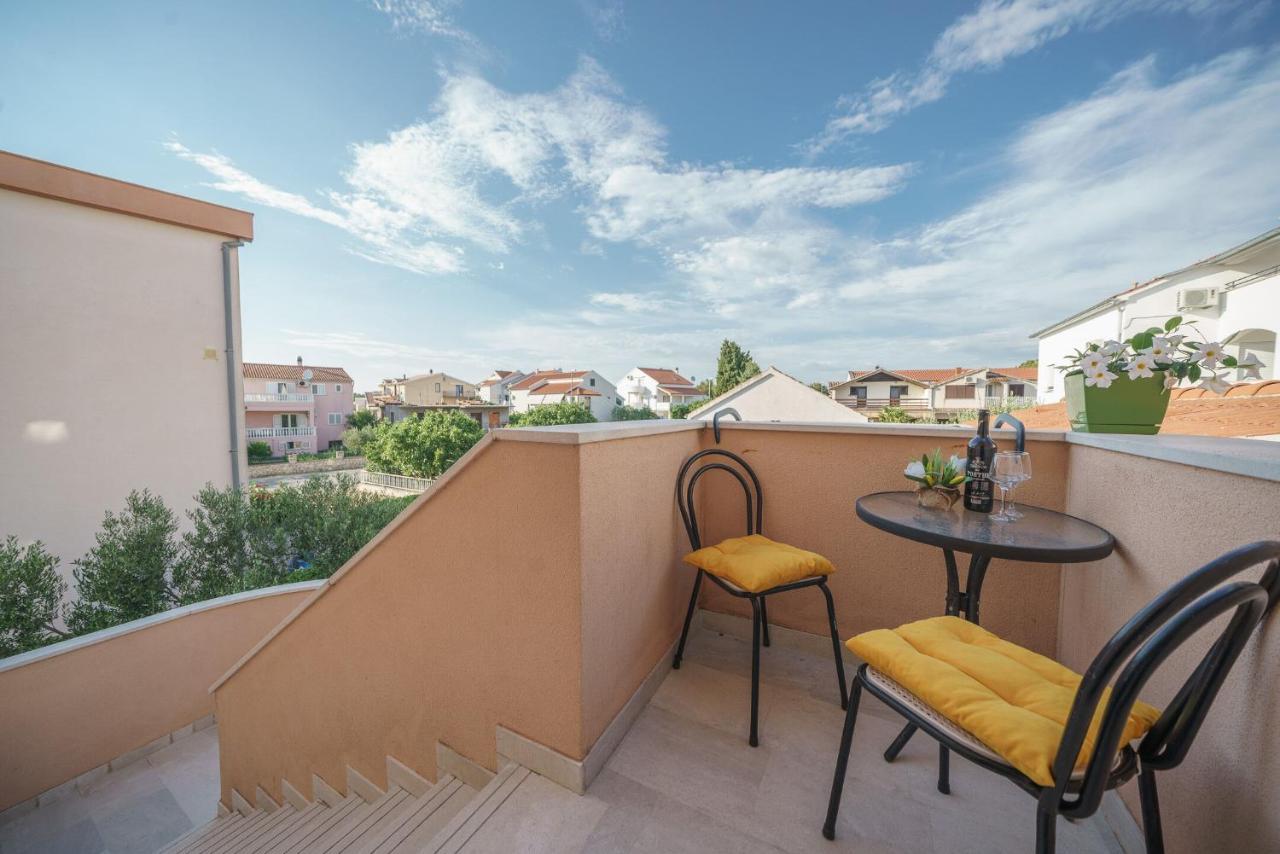 סרימה Apartmani Nedoklan מראה חיצוני תמונה
