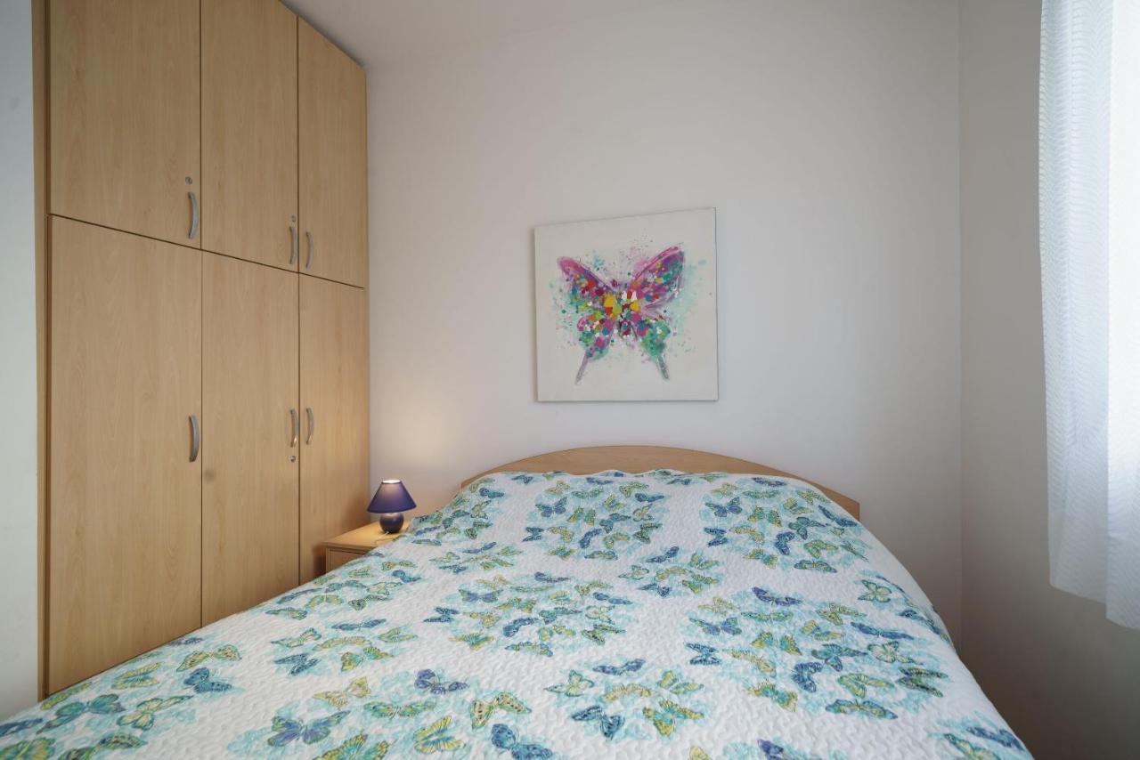 סרימה Apartmani Nedoklan מראה חיצוני תמונה