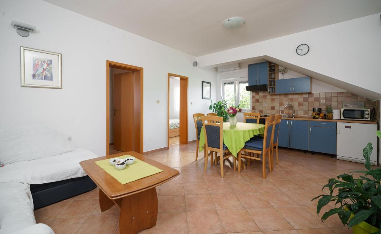 סרימה Apartmani Nedoklan מראה חיצוני תמונה
