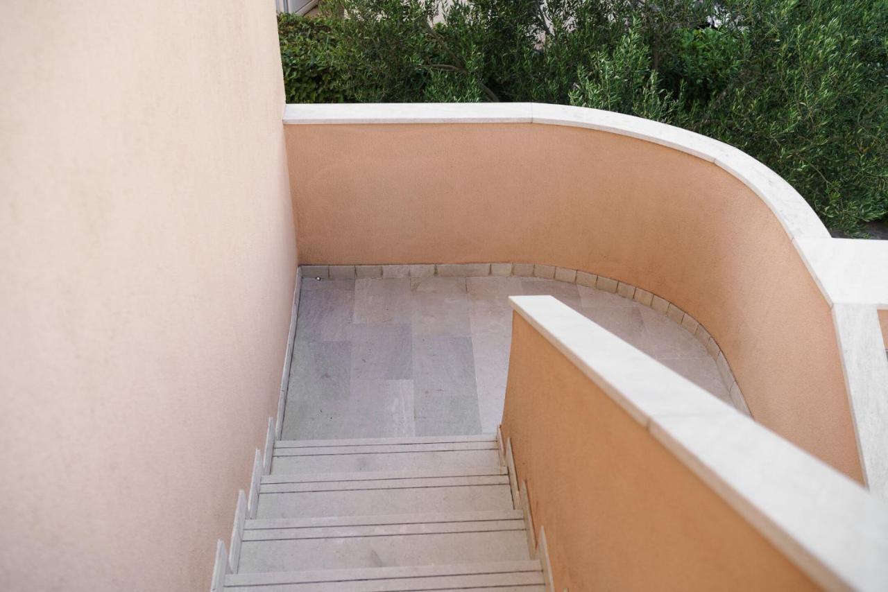 סרימה Apartmani Nedoklan מראה חיצוני תמונה