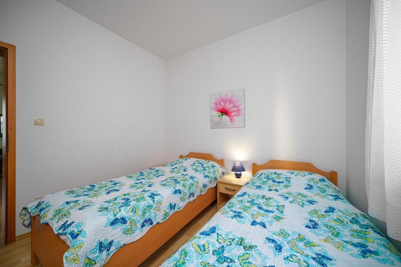 סרימה Apartmani Nedoklan מראה חיצוני תמונה