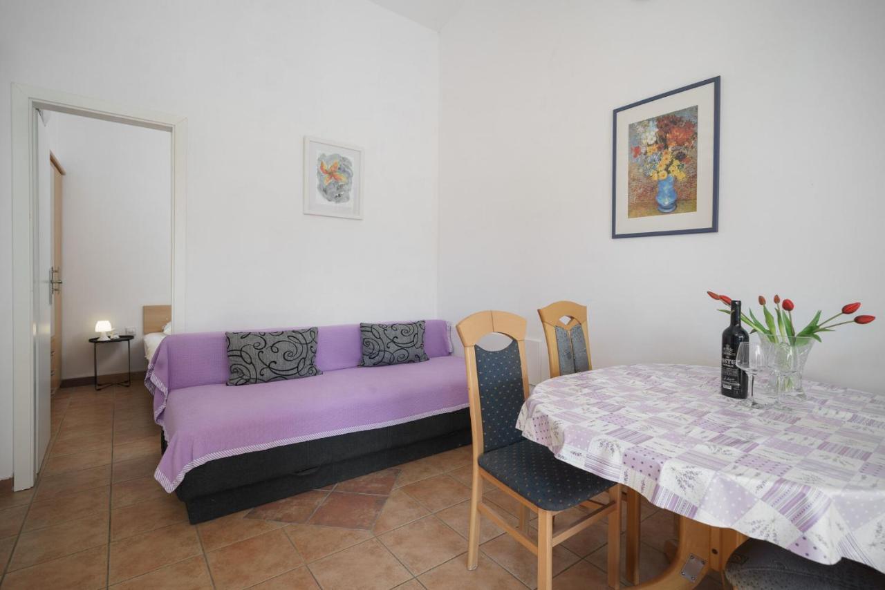 סרימה Apartmani Nedoklan מראה חיצוני תמונה