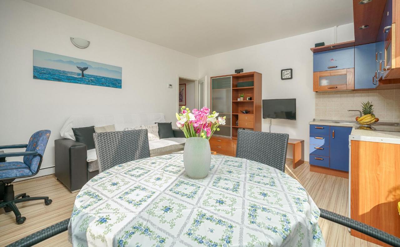 סרימה Apartmani Nedoklan מראה חיצוני תמונה